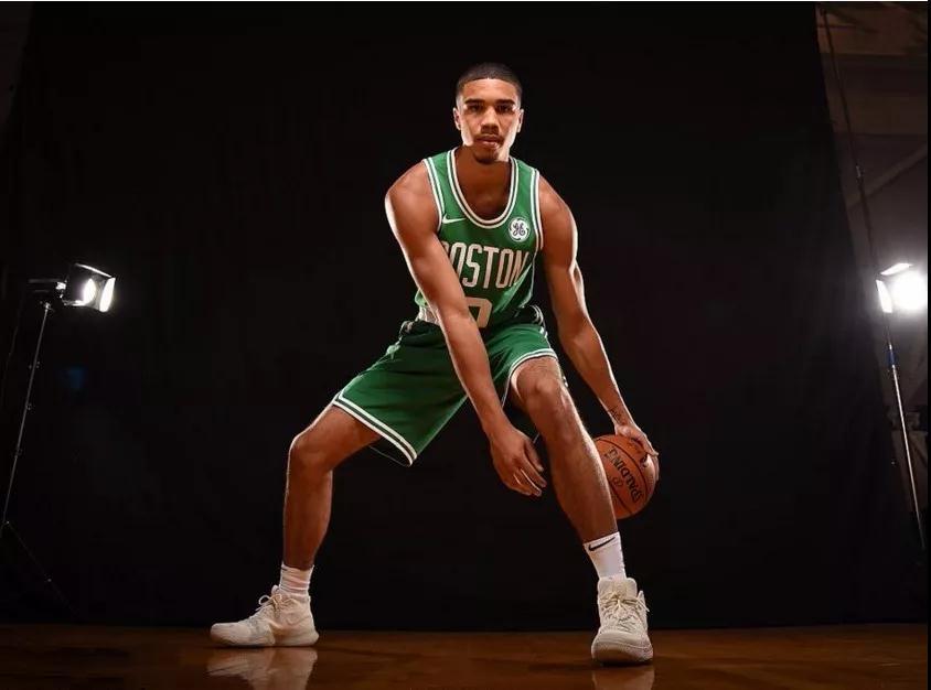 人赞叹不已 人赞叹不已