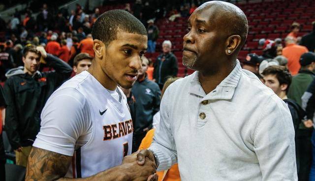 赛中展现出 赛中展现出