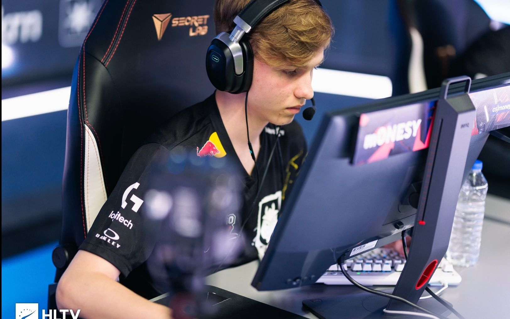 对高压逼抢 对高压逼抢