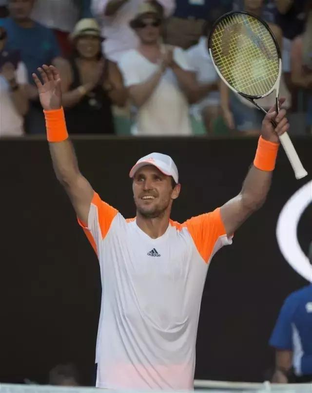 不仅仅是战 不仅仅是战