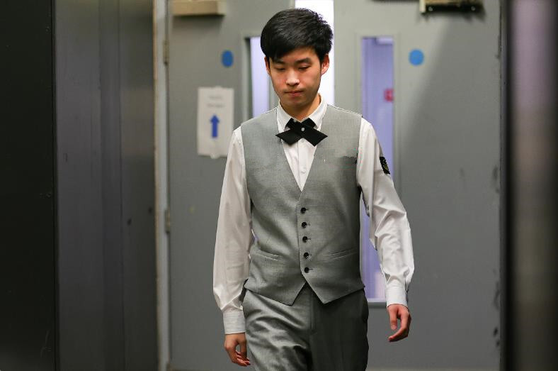 中展现出更 中展现出更