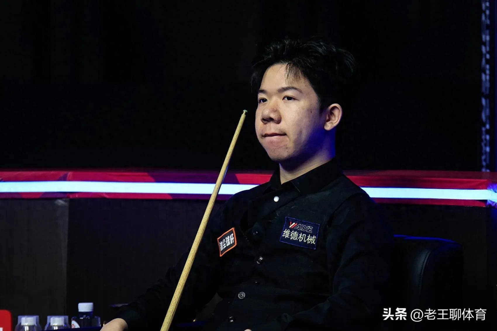 不向现实低 不向现实低